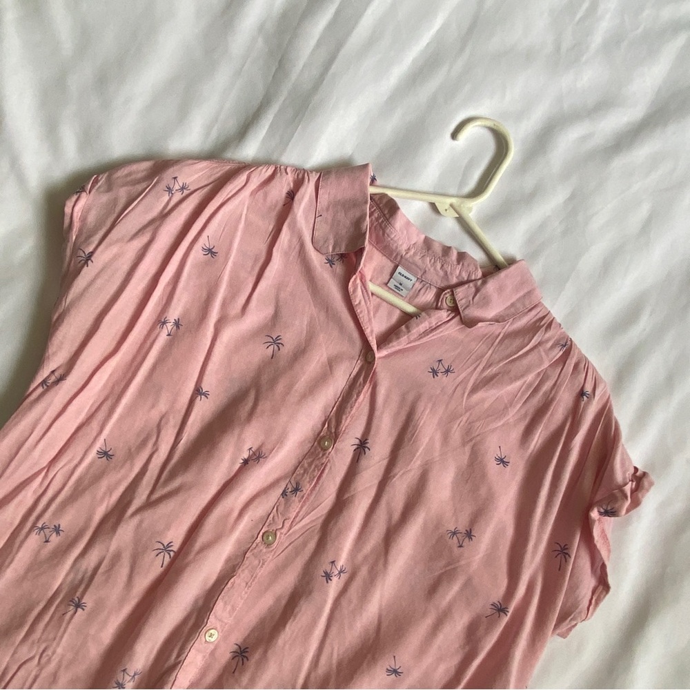 Old Navy Palm tree button up